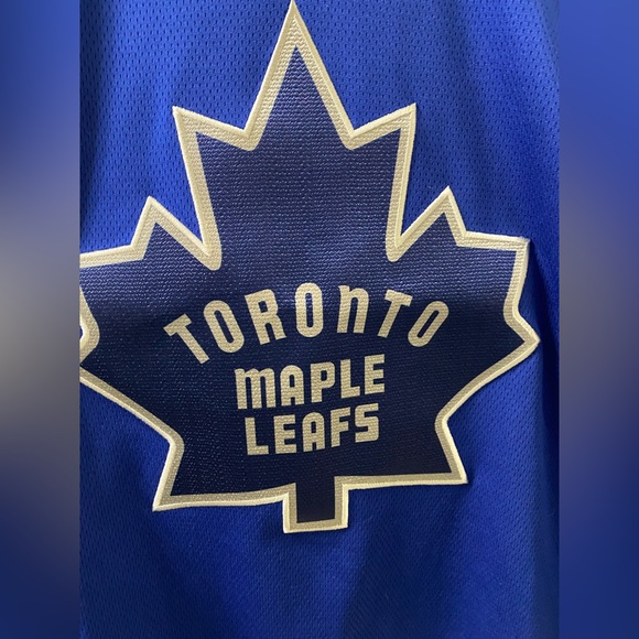 Toronto Maple Leaf’s Reverse Retro Jersey - Picture 3 of 8